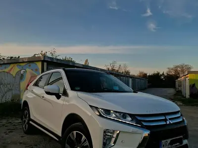 Gebraucht Mitsubishi Eclipse Cross Top 163 PS (119 kW) 2018 Weiß SUV