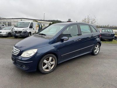 Mercedes B200