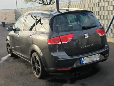 Gebraucht Seat Altea XL 140 PS (102 kW) 2010 Grau Van / Kleinbus