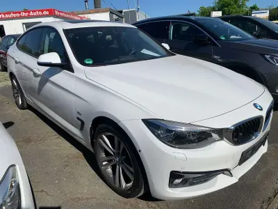 Second-hand BMW 320 Sport Line 184 CP (135 kW) 2017 Alb Hatchback