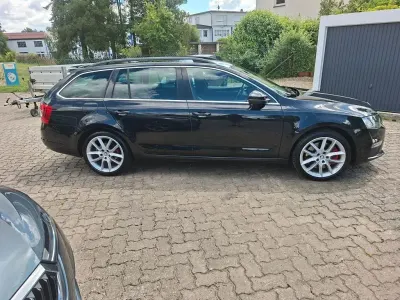 Gebraucht Skoda Octavia RS 220 PS (161 kW) 2015 Schwarz Kleinwagen