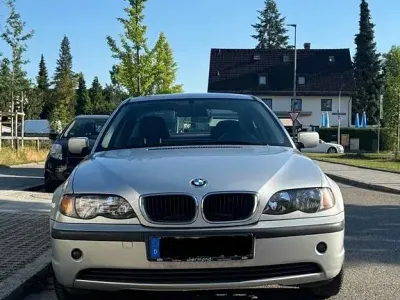 Gebraucht BMW 318 143 PS (105 kW) 2002 Silber Limousine