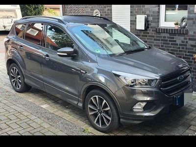 Gebraucht Ford Kuga ST-Line 150 PS (110 kW) 2018 Grau SUV