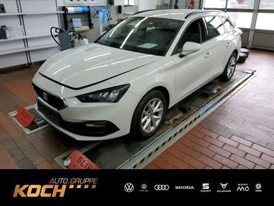 Weiß Gebraucht 2022 Seat Leon Style Limousine | 15.295 € (Fairer Preis)