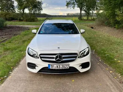 Gebraucht Mercedes E250 211 PS (155 kW) 2017 Weiß Limousine