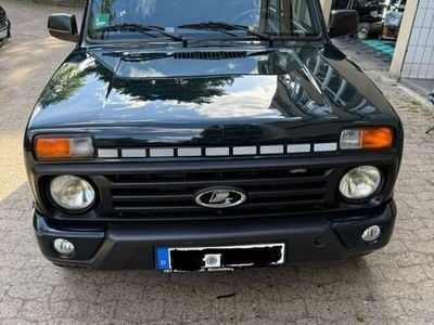 Lada Urban