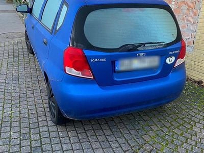 Blau Gebraucht 2004 Chevrolet Kalos Kleinwagen | 1.000 €