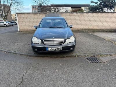 Gebraucht Mercedes C180 Classic 122 PS (89 kW) 2001 Schwarz Limousine