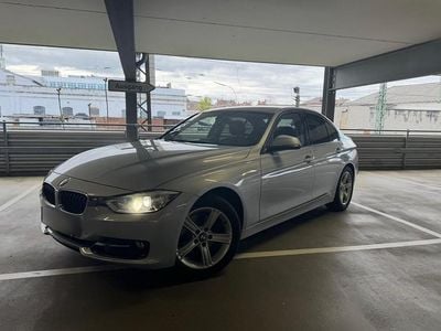 Gebraucht BMW 320 Sport Line 184 PS (135 kW) 2013 Silber Limousine