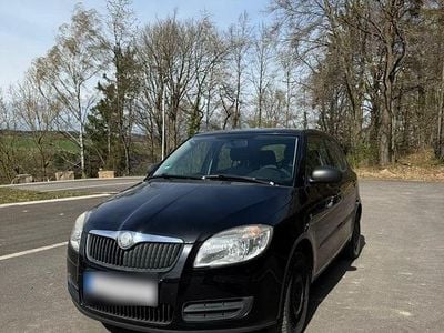 Second-hand Skoda Fabia 69 CP (50 kW) 2009 Negru Berlinǎ