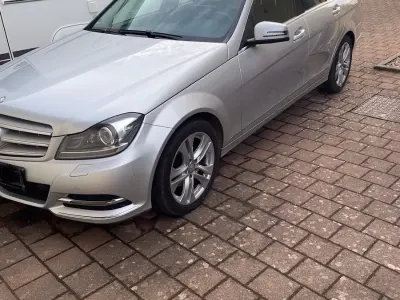 Gebraucht Mercedes C220 Avantgarde 170 PS (125 kW) 2013 Silber Kombi