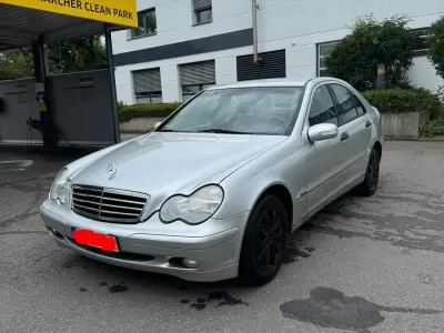 Gebraucht Mercedes C180 129 PS (94 kW) 2001 Grau Limousine