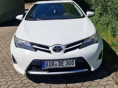Gebraucht Toyota Auris Cool 99 PS (72 kW) 2014 Weiß Limousine