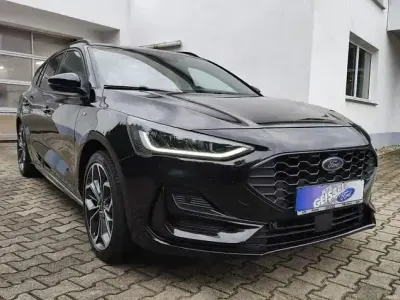 Gebraucht Ford Focus ST-Line 155 PS (114 kW) 2022 Schwarz Kombi