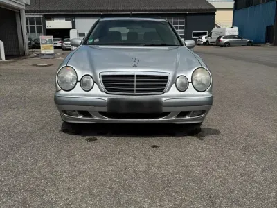 Gebraucht Mercedes E270 1999 Silber Limousine
