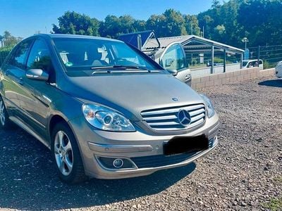 Gebraucht Mercedes B200 136 PS (100 kW) 2006 Grau Van / Kleinbus