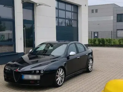 Gebraucht Alfa Romeo 159 300 PS (220 kW) 2008 Schwarz Limousine