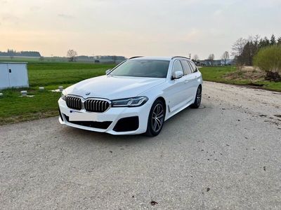 gebraucht BMW 540 xDrive Touring/M-Paket/Laserlicht/Garantie