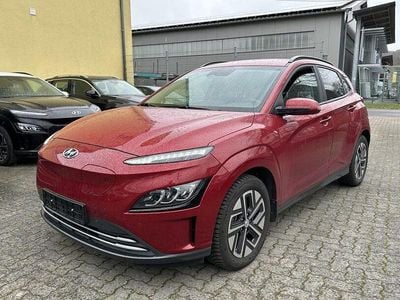 Gebraucht Hyundai Kona 100 kW (136 PS) 2023 Rot SUV
