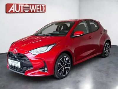 Neu Toyota Yaris 116 PS (85 kW) 2026 Rot Kleinwagen