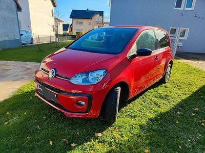 Rot Gebraucht 2020 VW up! United Kleinwagen | 10.200 € (Guter Preis)