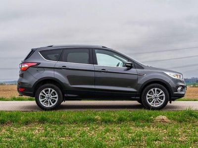 Używany Ford Kuga Titanium 179 KM (131 kW) 2018 Szary SUV