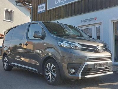Gebraucht Toyota Proace Verso Comfort 144 PS (105 kW) 2022 Basaltgrau Kombi