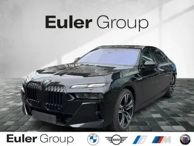 Gebraucht BMW 740 Sport Line 286 PS (210 kW) 2023 Schwarz Limousine