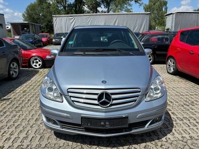 Mercedes B200