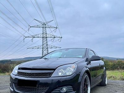 Opel Astra GTC