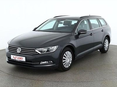 Gebraucht VW Passat Comfortline 120 PS (88 kW) 2019 Grau Kombi