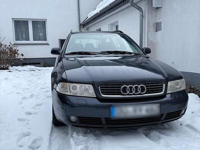 Gebraucht Audi A4 125 PS (91 kW) 1999 Blau Kombi