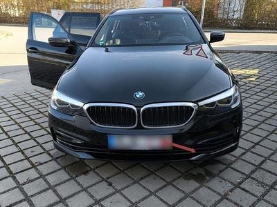 Gebraucht BMW 520 Sport Line 190 PS (139 kW) 2019 Schwarz Kombi