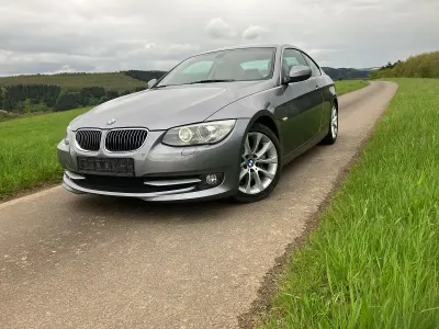 Gebraucht BMW 335 306 PS (225 kW) 2010 Silber Coupé