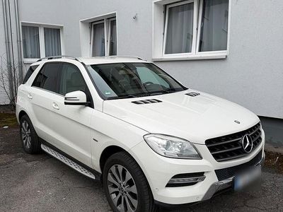 Gebraucht Mercedes ML350 258 PS (189 kW) 2012 Weiß SUV