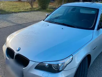 Gebraucht BMW 520 170 PS (125 kW) 2004 Silber Limousine
