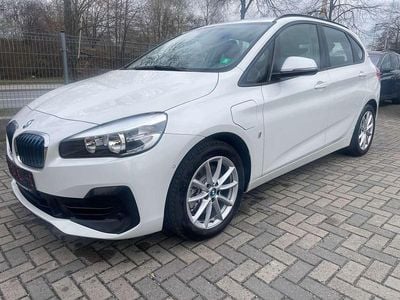 Gebraucht BMW 225 Advantage 136 PS (100 kW) 2019 Mineralweiss metallic Van / Kleinbus