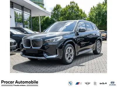 Neu BMW iX1 xLine 150 kW (204 PS) 2026 Schwarz SUV