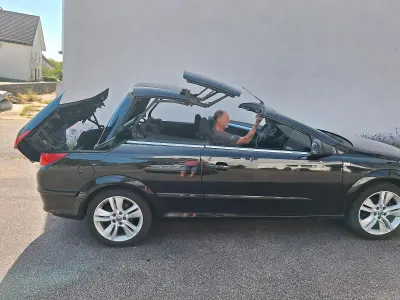 Gebraucht Opel Astra 2010 Schwarz Cabrio