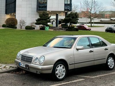 gebraucht Mercedes E240 Classic, Zustand 2