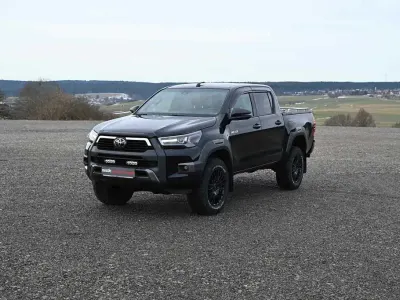 Gebraucht Toyota HiLux 204 PS (150 kW) 2021 Tiefschwarz mica Pickup