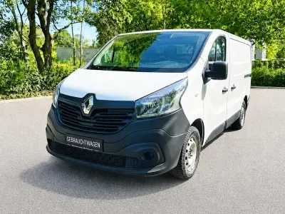 Gebraucht Renault Trafic Komfort 121 PS (88 kW) 2019 Weiß Van / Kleinbus