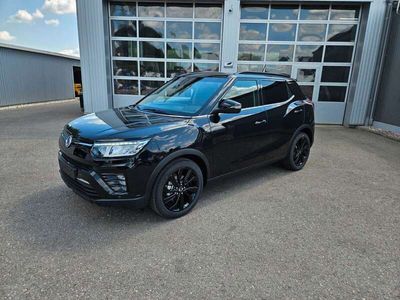 gebraucht Ssangyong Tivoli Sondermodell Blackline Automatik