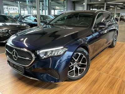 Nautikblau metalliclack Gebraucht 2024 Mercedes E220 Avantgarde Kombi | 45.980 € (Guter Preis)