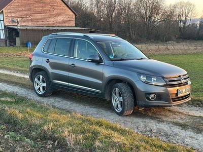 Gebraucht VW Tiguan Sportline 140 PS (102 kW) 2012 Grau SUV