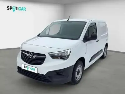 Gebraucht Opel Combo Selection 76 PS (55 kW) 2020 Jade weiss/arktis weiss Van / Kleinbus