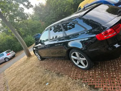 Gebraucht Audi A4 143 PS (105 kW) 2011 Schwarz Kombi