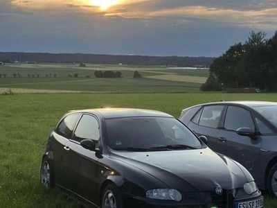 Usata Alfa Romeo 147 Progression 105 CV (77 kW) 2002 Utilitaria