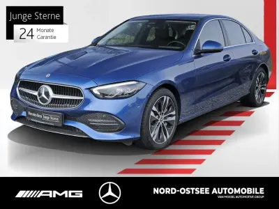 Gebraucht Mercedes C300e Avantgarde 204 PS (150 kW) 2023 Metalliclack spektralblau Limousine
