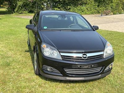 Opel Astra GTC